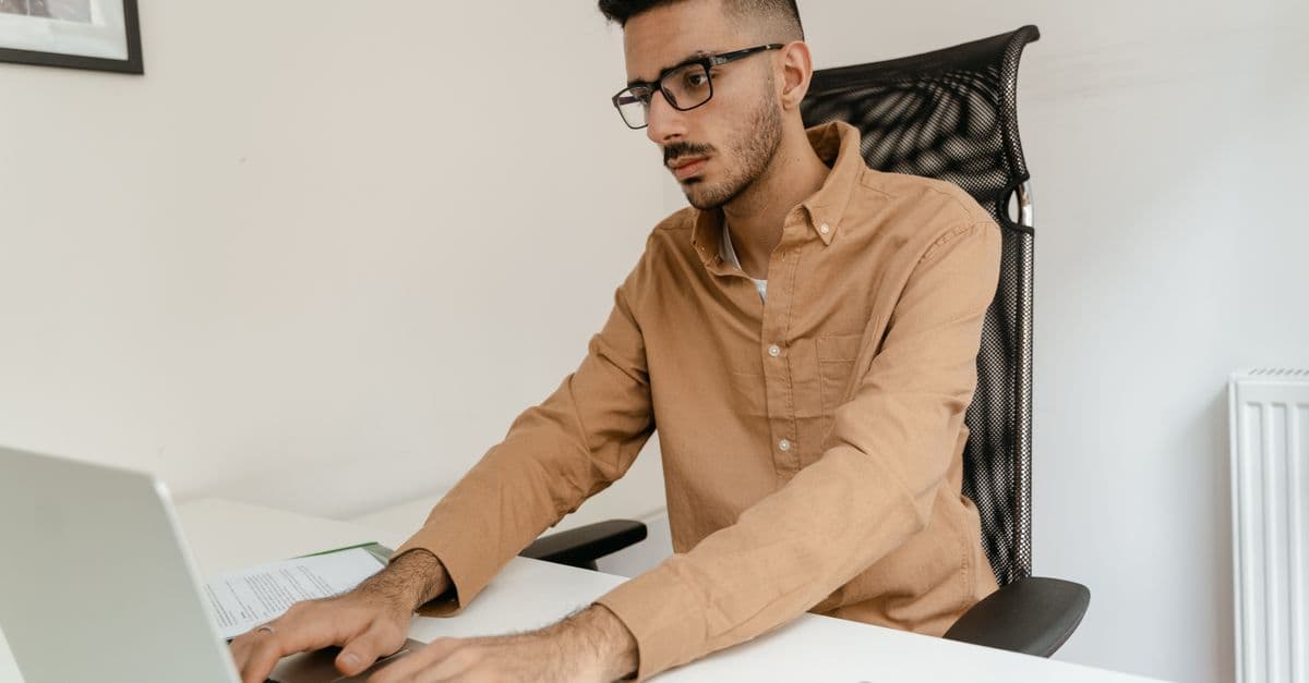 Fiverr au Maroc en 2026 : retirer ses gains et rester en règle